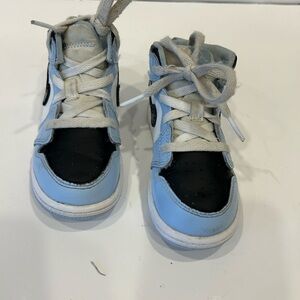 BOYS NIKE AIR JORDAN SNEAKERS